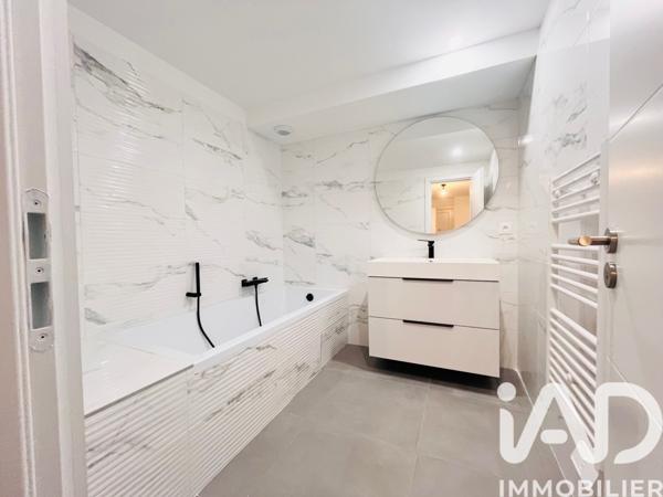 Appartement à vendre 3 pièces 96 m² La Roquette-sur-Siagne