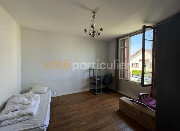 Vente
                Maison197,7 m² - 8 Pièces -
                    VILLENEUVE SAINT GEORGES (94190)