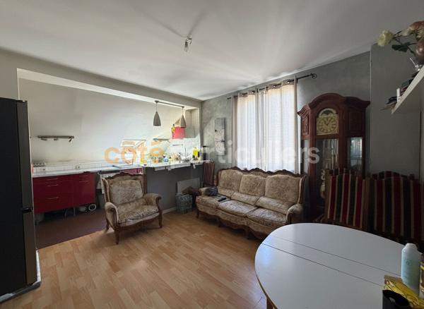 Vente
                Maison197,7 m² - 8 Pièces -
                    VILLENEUVE SAINT GEORGES (94190)