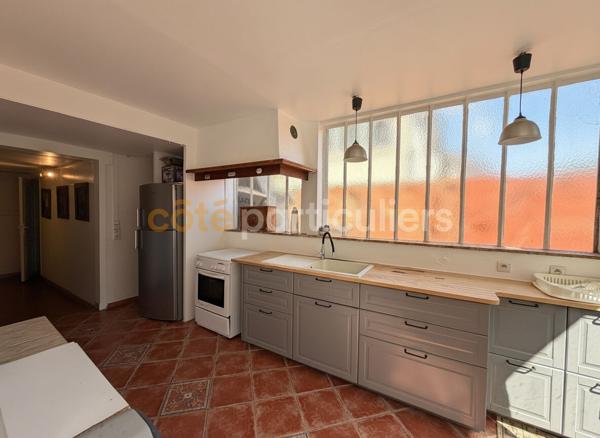 Vente
                Maison197,7 m² - 8 Pièces -
                    VILLENEUVE SAINT GEORGES (94190)
