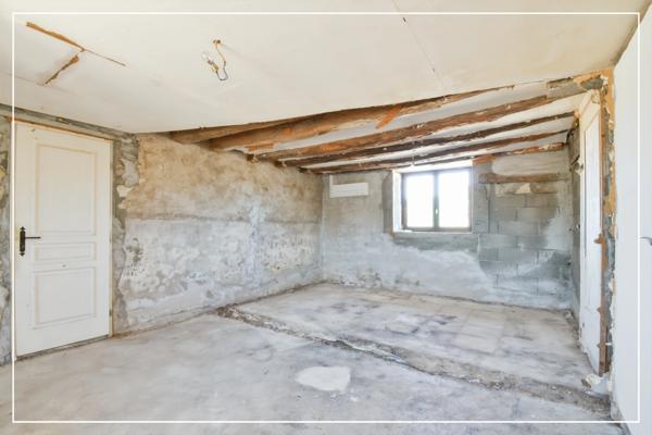Maison à vendre 5 pièces LE CHATELET (18)