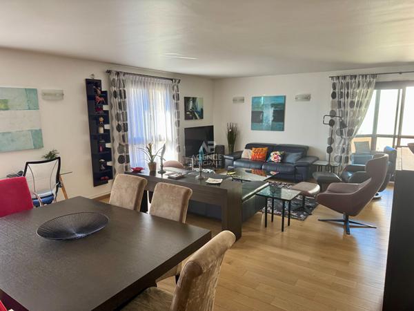 Appartement Maisons Laffitte 4 pièce(s) 93 m2 - Hyper centre - Balcon - Ascenseur 775 000 € **  - Référence  10202