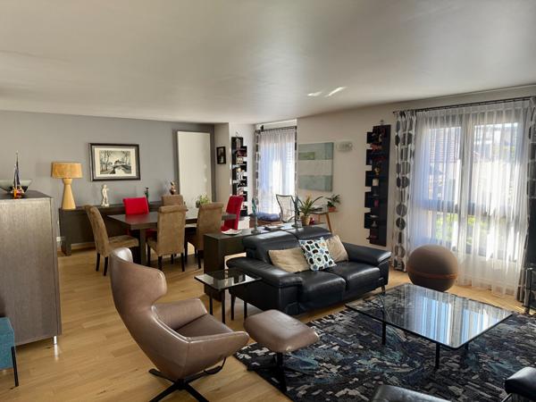Appartement Maisons Laffitte 4 pièce(s) 93 m2 - Hyper centre - Balcon - Ascenseur 775 000 € **  - Référence  10202