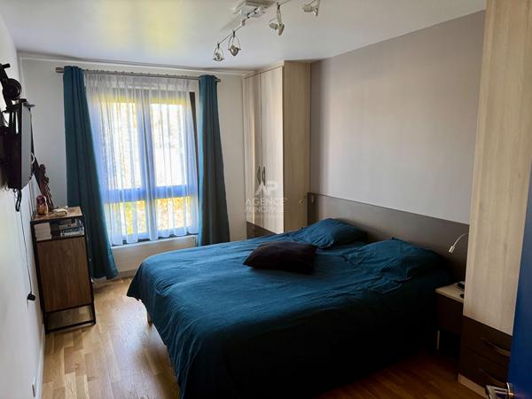 Appartement Maisons Laffitte 4 pièce(s) 93 m2 - Hyper centre - Balcon - Ascenseur 775 000 € **  - Référence  10202