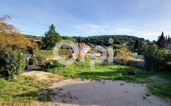 Maison à vendre    4 pièces • 144,30 m2 Marseille 13