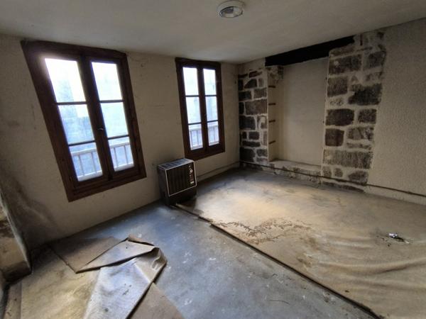 Immeuble à vendre |  Figeac |  257 m²