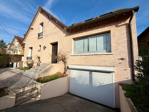 Maison Saint Leu La Foret 7 pièce(s) 184 m2 €639 000 ** - Référence 26-3874