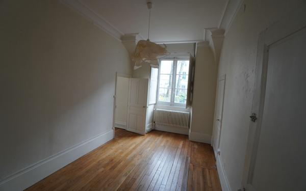 Appartement à louer    4 pièces • 98,89 m2 Dijon