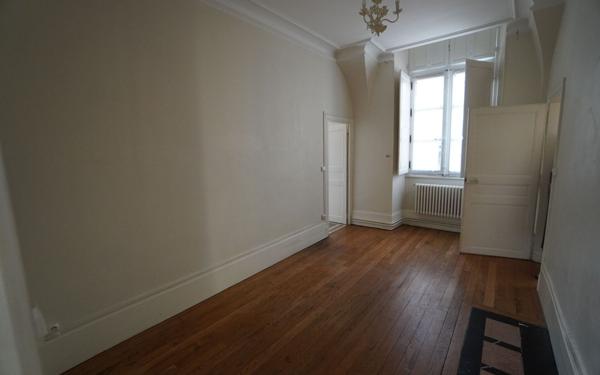 Appartement à louer    4 pièces • 98,89 m2 Dijon