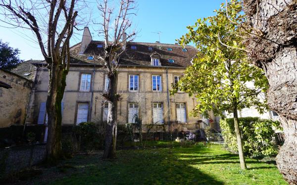 Appartement à louer    4 pièces • 98,89 m2 Dijon