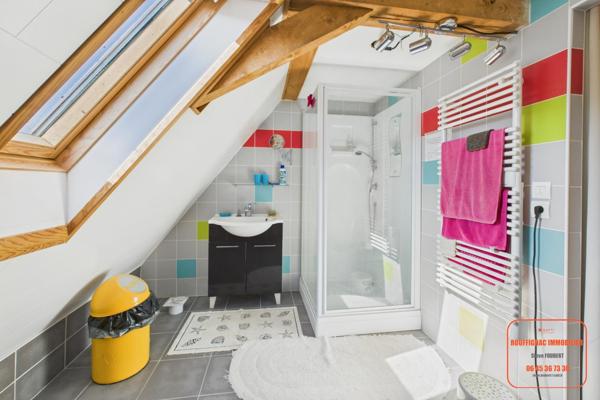 PERIGOURDINE 226 m2 AVEC PISCINE SUR 4070 m2 CLÔT