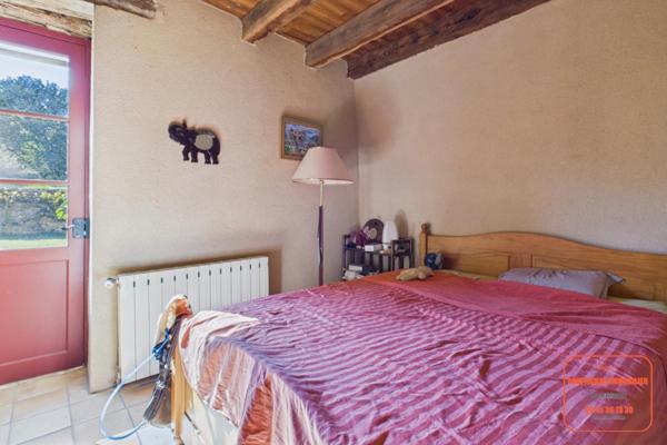 PERIGOURDINE 226 m2 AVEC PISCINE SUR 4070 m2 CLÔT