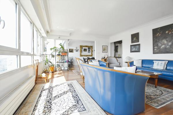 7 pièce(s) 148 m2 DERNIER ETAGE TERRASSE