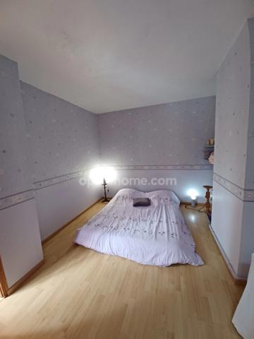 A VENDRE PROCHE DE LA BELGIQUE ET DU LUXEMBOURG MAISON DE VILLAGE A FINIR DE RENOVER 3 CHAMBRES