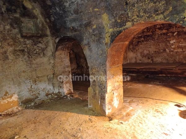 A VENDRE PROCHE DE LA BELGIQUE ET DU LUXEMBOURG MAISON DE VILLAGE A FINIR DE RENOVER 3 CHAMBRES