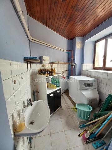 A VENDRE PROCHE DE LA BELGIQUE ET DU LUXEMBOURG MAISON DE VILLAGE A FINIR DE RENOVER 3 CHAMBRES