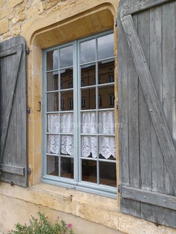 A VENDRE PROCHE DE LA BELGIQUE ET DU LUXEMBOURG MAISON DE VILLAGE A FINIR DE RENOVER 3 CHAMBRES