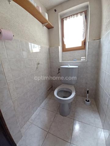 A VENDRE PROCHE DE LA BELGIQUE ET DU LUXEMBOURG MAISON DE VILLAGE A FINIR DE RENOVER 3 CHAMBRES