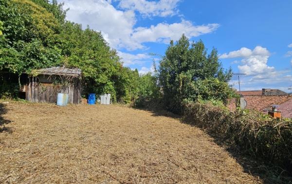 Vente Maison de village Avec jardin à rénover Port-sainte-marie   