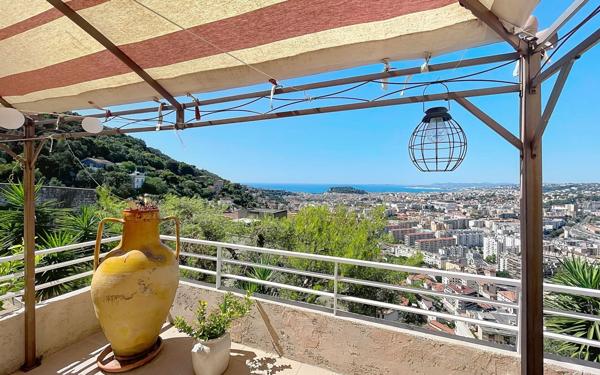 Maison à vendre    5 pièces • 167 m2 Nice
