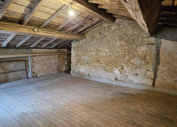 Maison à vendre    4 pièces •  Benassay