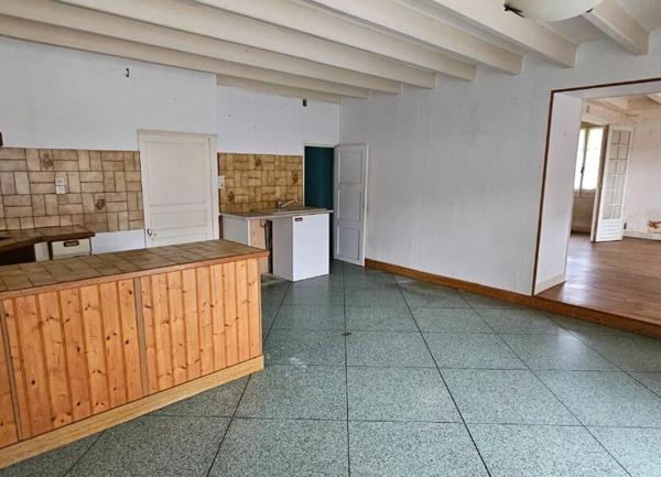 Maison à vendre    4 pièces •  Benassay