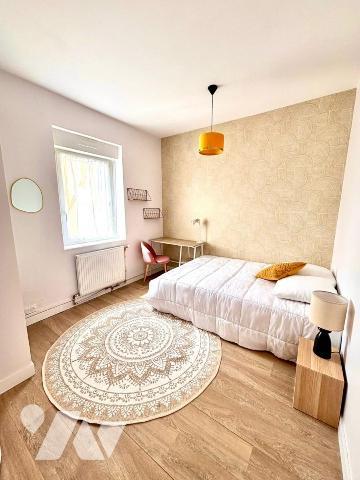 Ensemble immobilier composé de 6 chambres d'étudiants