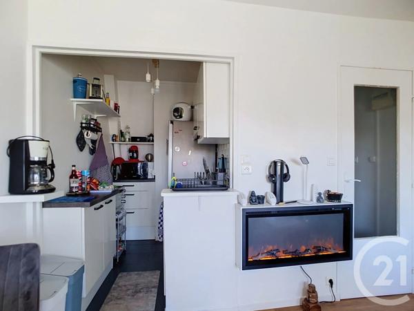 Appartement Studio à vendre  1 pièce - 25,63 m 2   CREPY EN VALOIS  - 60