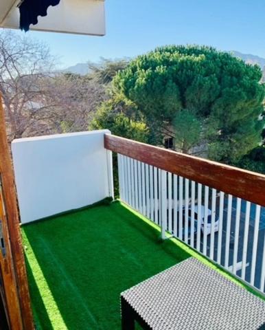 (BDR), MARSEILLE 8E QUARTIER SAINT ANNE à louer T3 MEUBLE 64m2, TERRASSE et PARKING