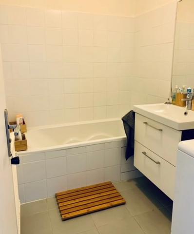 (BDR), MARSEILLE 8E QUARTIER SAINT ANNE à louer T3 MEUBLE 64m2, TERRASSE et PARKING