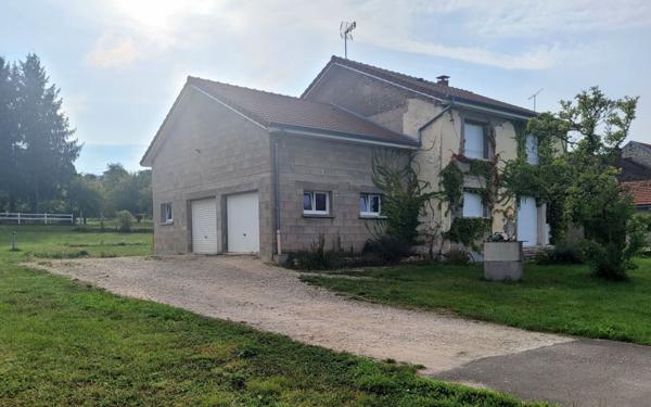 Maison à louer    4 pièces •  Soing-Cubry-Charentenay