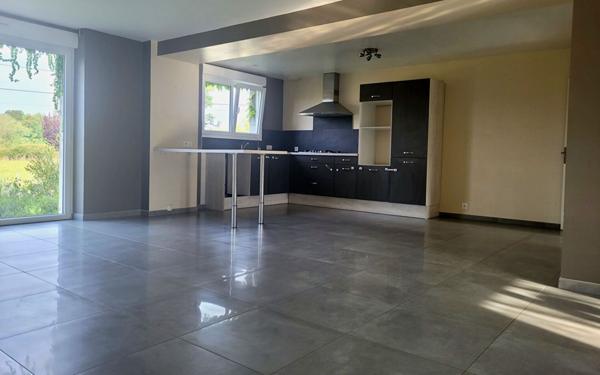 Maison à louer    4 pièces •  Soing-Cubry-Charentenay