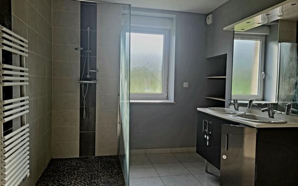 Maison à louer    4 pièces •  Soing-Cubry-Charentenay