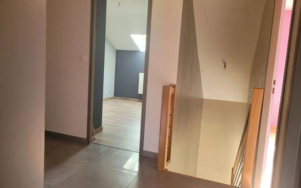 Maison à louer    4 pièces •  Soing-Cubry-Charentenay