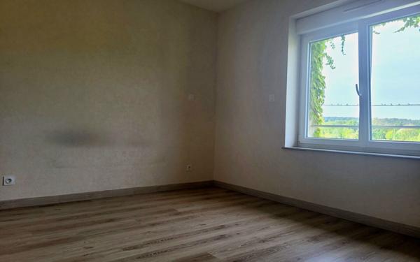 Maison à louer    4 pièces •  Soing-Cubry-Charentenay