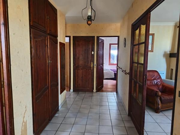 MAISON LANDAISE SUR DEUX NIVEAUX PROCHE CENTRE VILLE