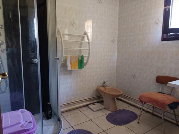 MAISON LANDAISE SUR DEUX NIVEAUX PROCHE CENTRE VILLE