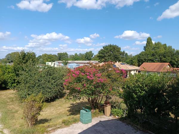 MAISON LANDAISE SUR DEUX NIVEAUX PROCHE CENTRE VILLE