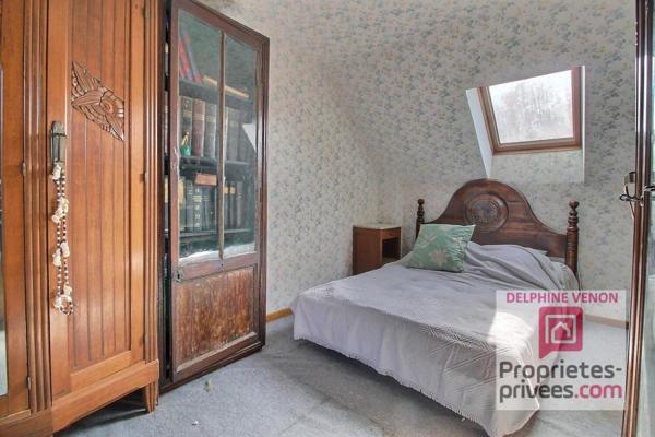 Corps de ferme avec beaucoup de potentiel et 2 habitations sur 7120 m² à Saint Martin D Abbat