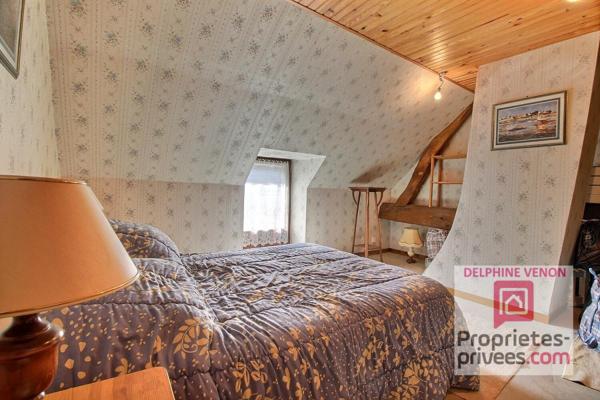 Corps de ferme avec beaucoup de potentiel et 2 habitations sur 7120 m² à Saint Martin D Abbat