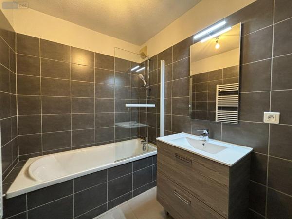 Appartement à vendre à Chambéry en Savoie (73000), ref : 73007-188