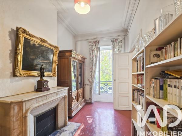 Appartement à vendre 6 pièces 204 m² Nîmes