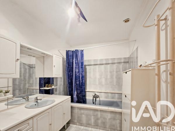 Appartement à vendre 6 pièces 204 m² Nîmes