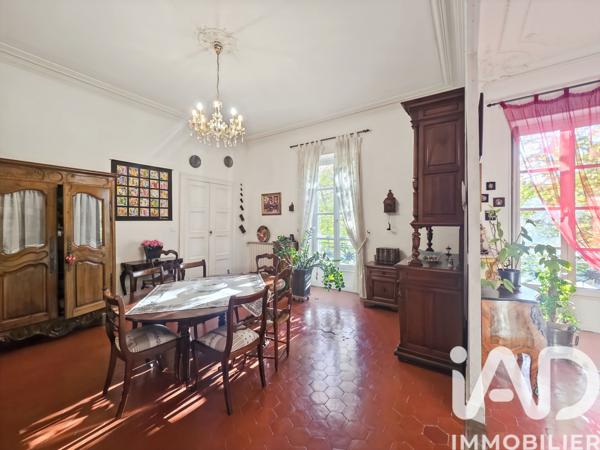 Appartement à vendre 6 pièces 204 m² Nîmes