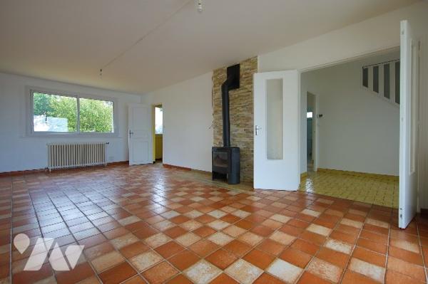 Pavillon sur sous-sol dans Bricquebec