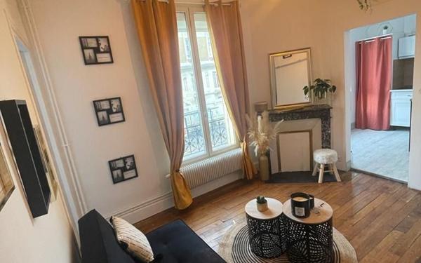 Immeuble à vendre    4 pièces •  Saint-Dizier