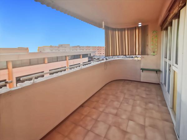 Appartement Vitrolles 4 pièce(s) avec cave et terrasse