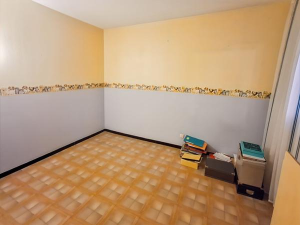 Appartement Vitrolles 4 pièce(s) avec cave et terrasse