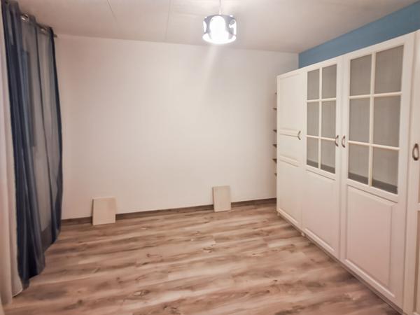 Appartement Vitrolles 4 pièce(s) avec cave et terrasse