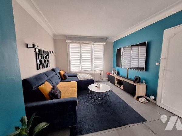 Maison 4 chambres, jardin, garage.